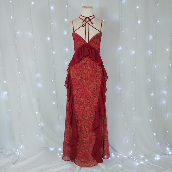 Nasty Gal Dresses & Skirts - Nasty Gal Red Paisley Print Ruffle Plunged Maxi
